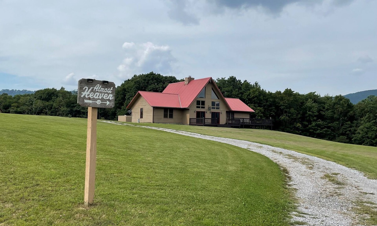 Dryfork House | CR09-Log Home w amazing views! Dolly Sods Nearby