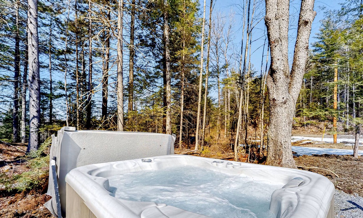 Morrisville House | Custom Mountain Home with Private Hot Tub, Firepit, & Free WiFi - Dog Welcome