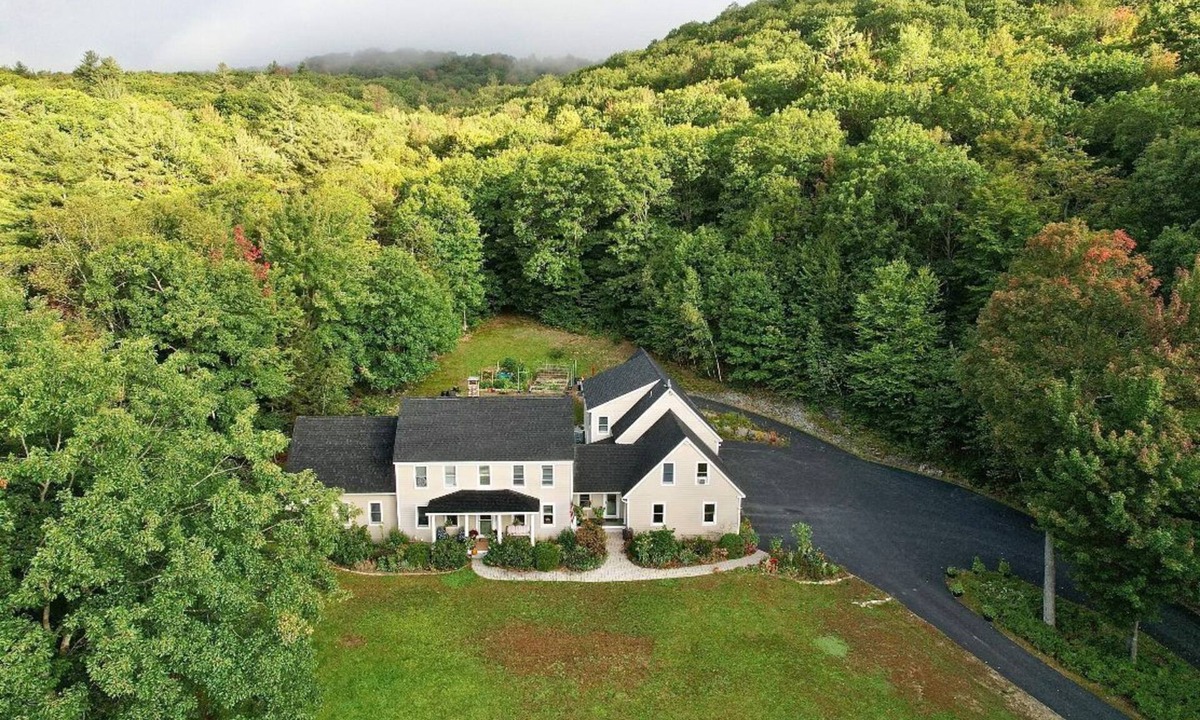 Grantham Apartment | Dartmouth /Lake Sunapee Region