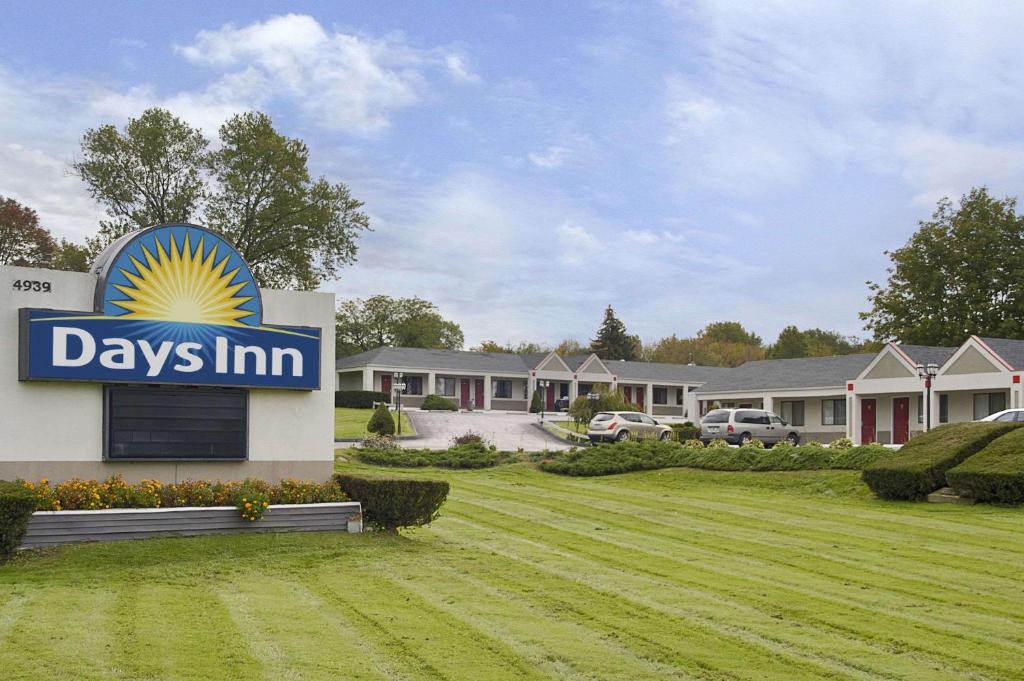 Days Inn | New Hampton