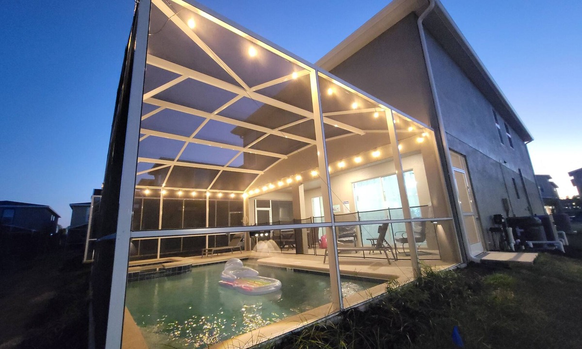 Four Corners Villa | Disney World/5 mins to Oasis Club/a Brand New 6bedroom at ChampionsPointe.