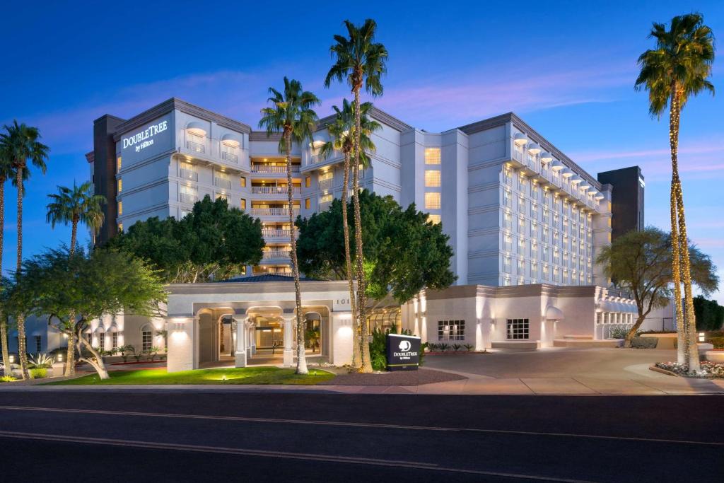 Mesa Hotel | Doubletree by Hilton Phoenix Mesa