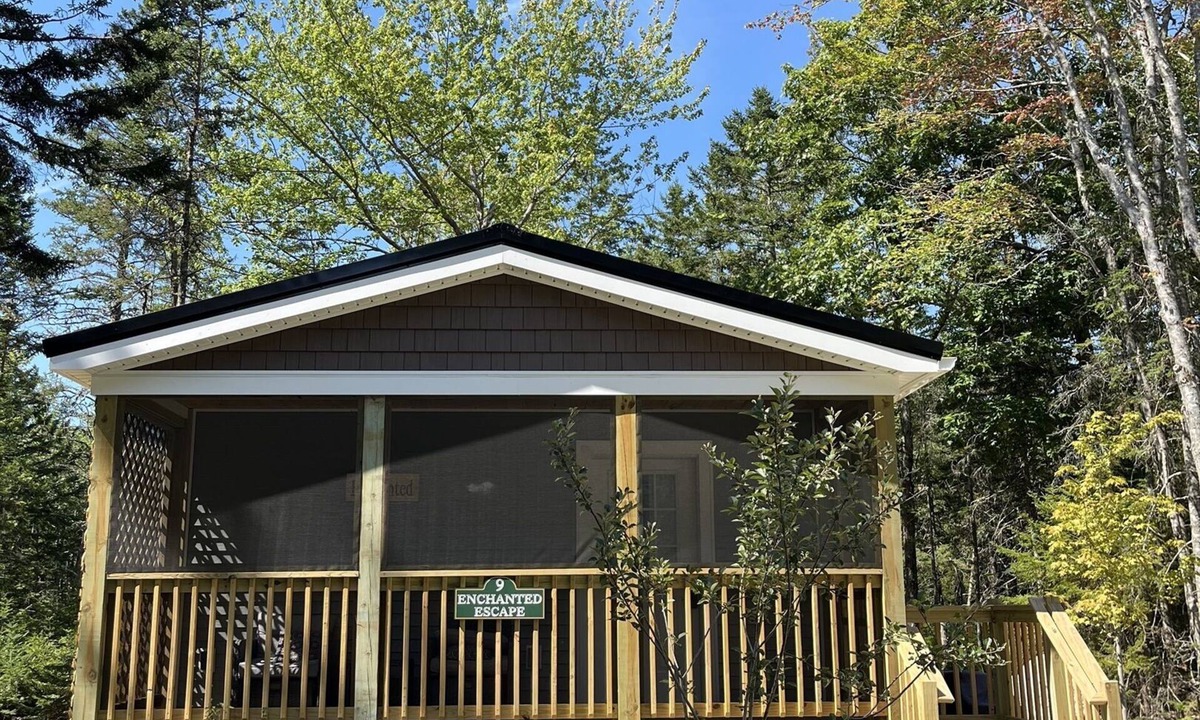 Town Hill Cottage | Enchanted Escape - Woodland gem. Close to Acadia!