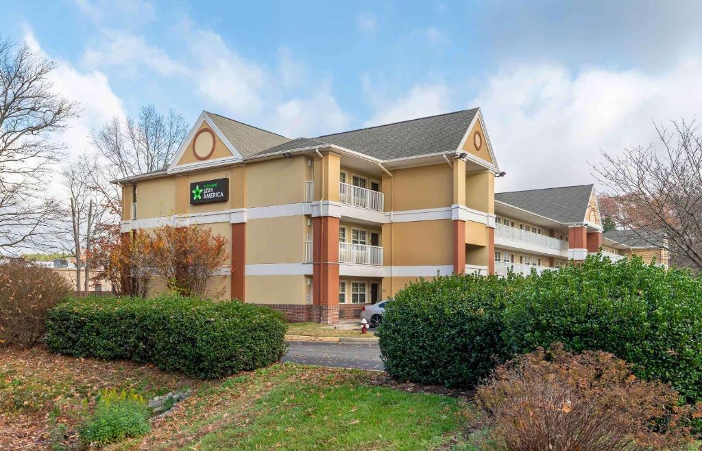Stay America Suites Newport News Oyster Point | Central Newport News