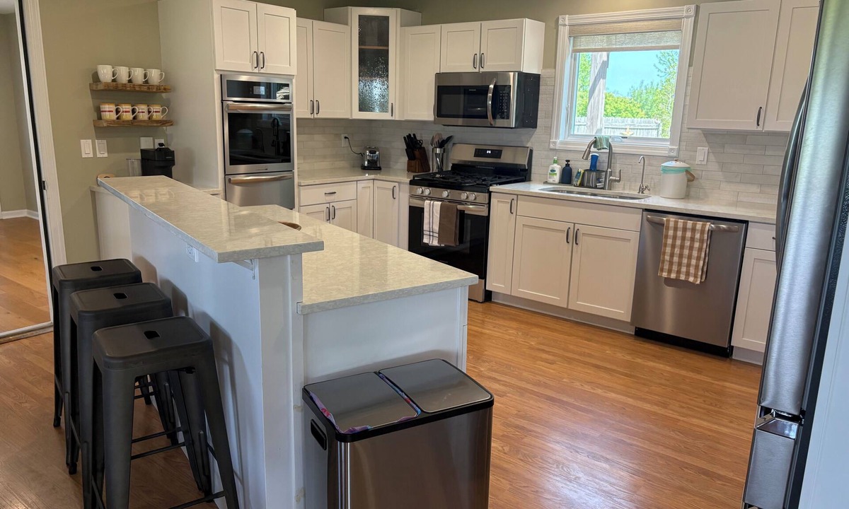 Alburg House | Family-Friendly Lake Champlain Retreat with Lake Access and New Hot Tub