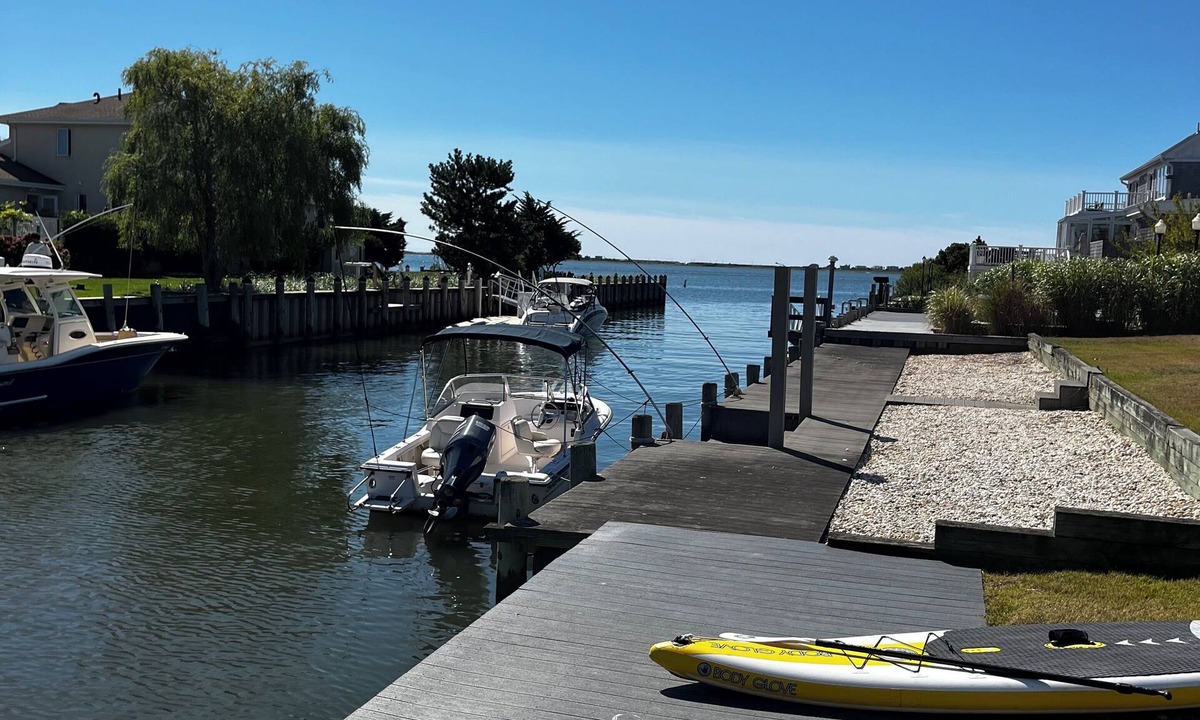 East Quogue House | Family-Friendly Waterfront in the Hamptons with Stunning Views