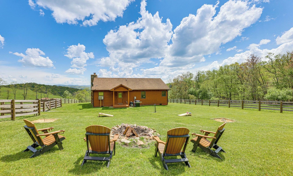 Doe Hill Cabin | Fish, Hike, Hunt: Secluded Cabin in Doe Hill!