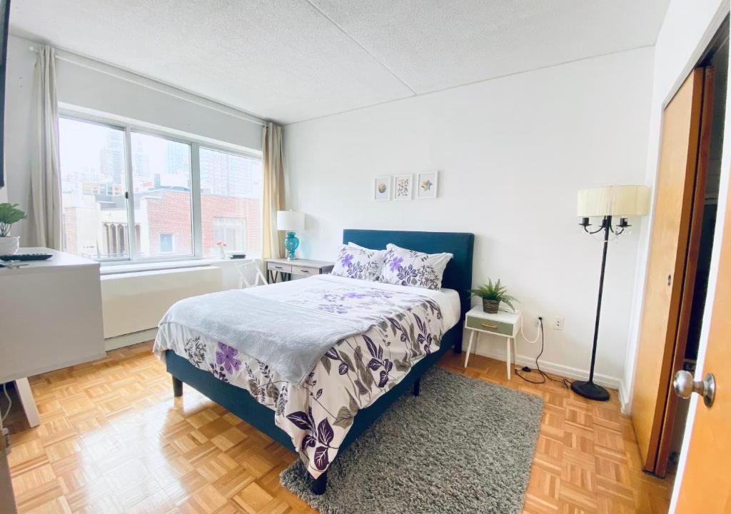Hell's Kitchen Apartment | Flex 2 Bedroom Hell's Kitchen