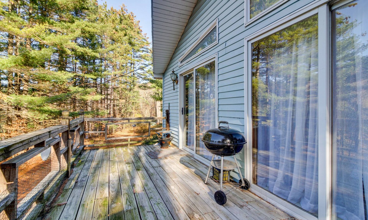 Hague House | Hague Vacation Rental ~ 2 Mi to Lake George!
