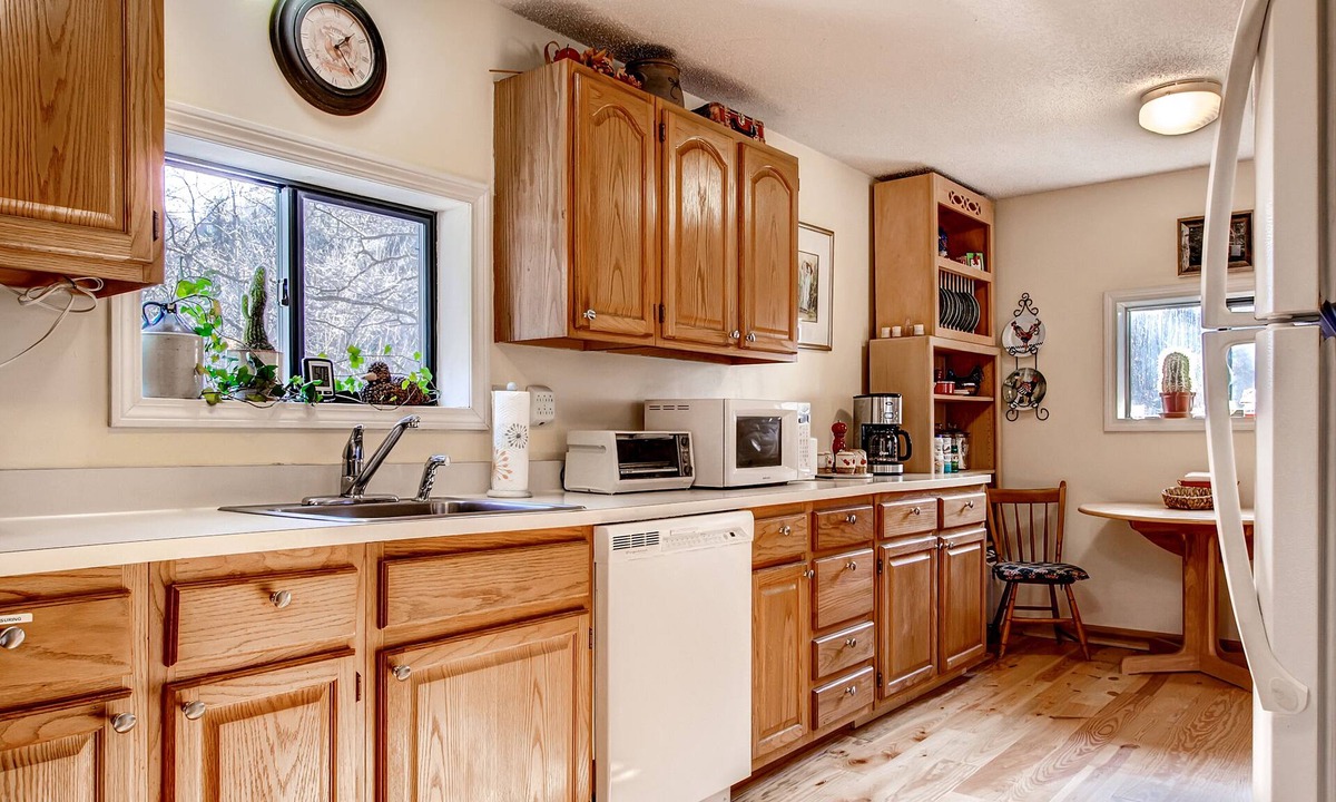 Bridgewater Corners House | Hakuna Matata - 10 Minutes to Killington Lifts