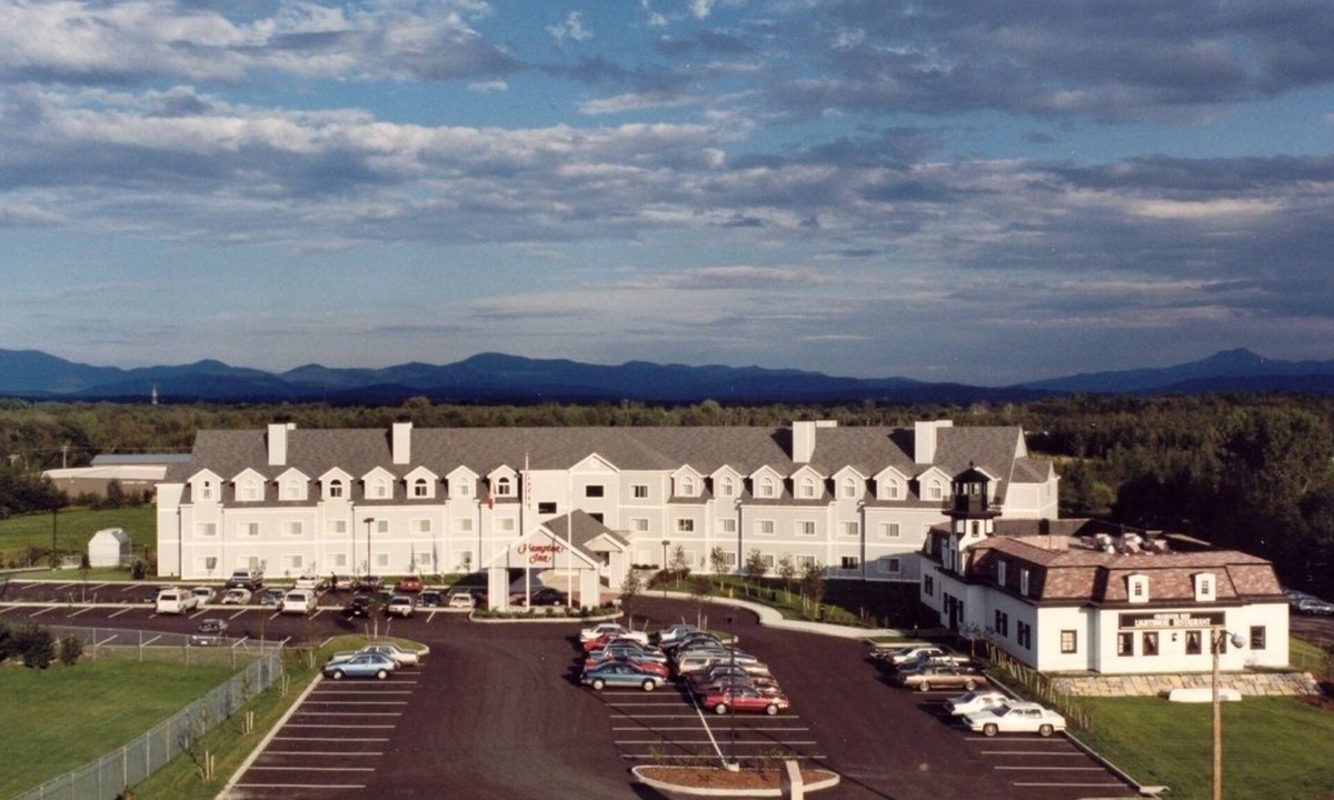 Burlington Hotel | Hampton Inn Colchester