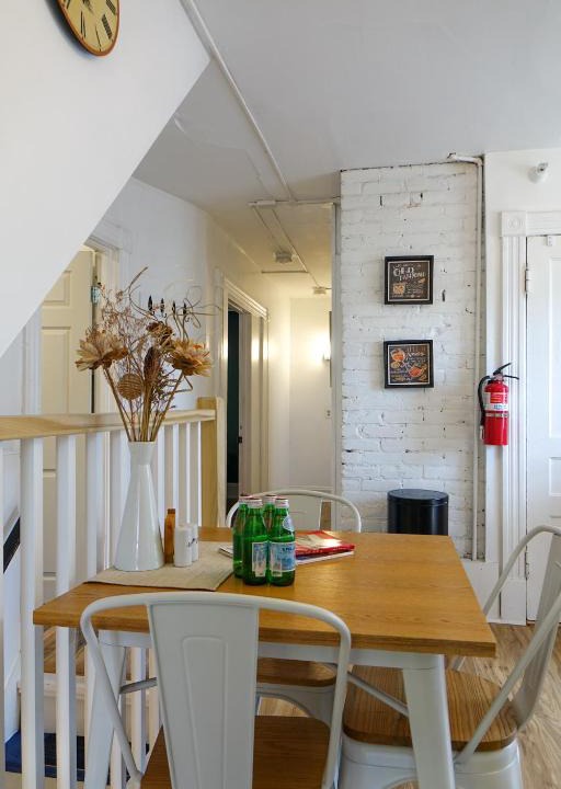 Burlington Apartment | Heart-of-Burlington Four Bedroom Apartment