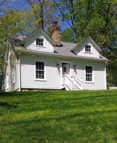 Charleston House | Historic Farmhouse by Nature Preserve