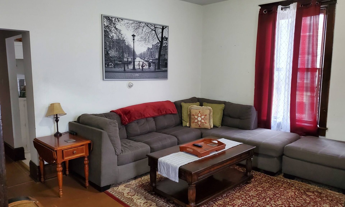 Brunswick Apartment | Historic Getaway near Harpers Ferry, Frederick, Antietam, C&O Canal and more!