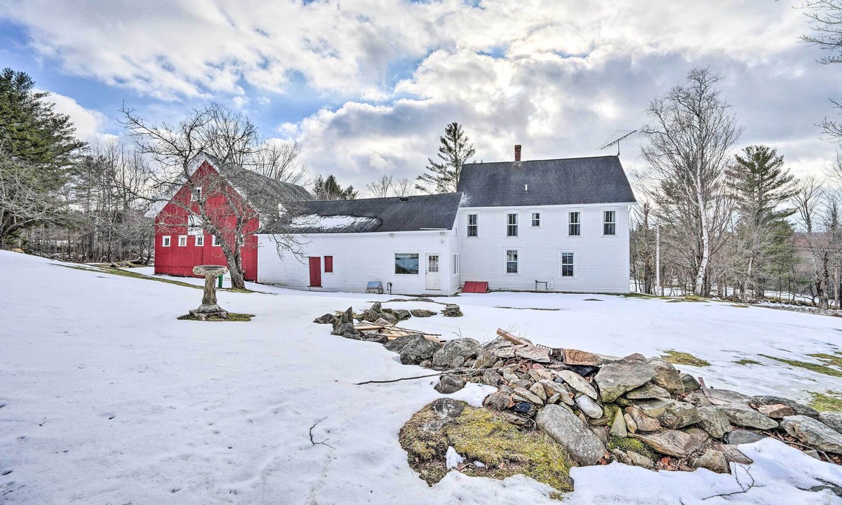 Mount Holly House | Historic Mount Holly Vacation Rental