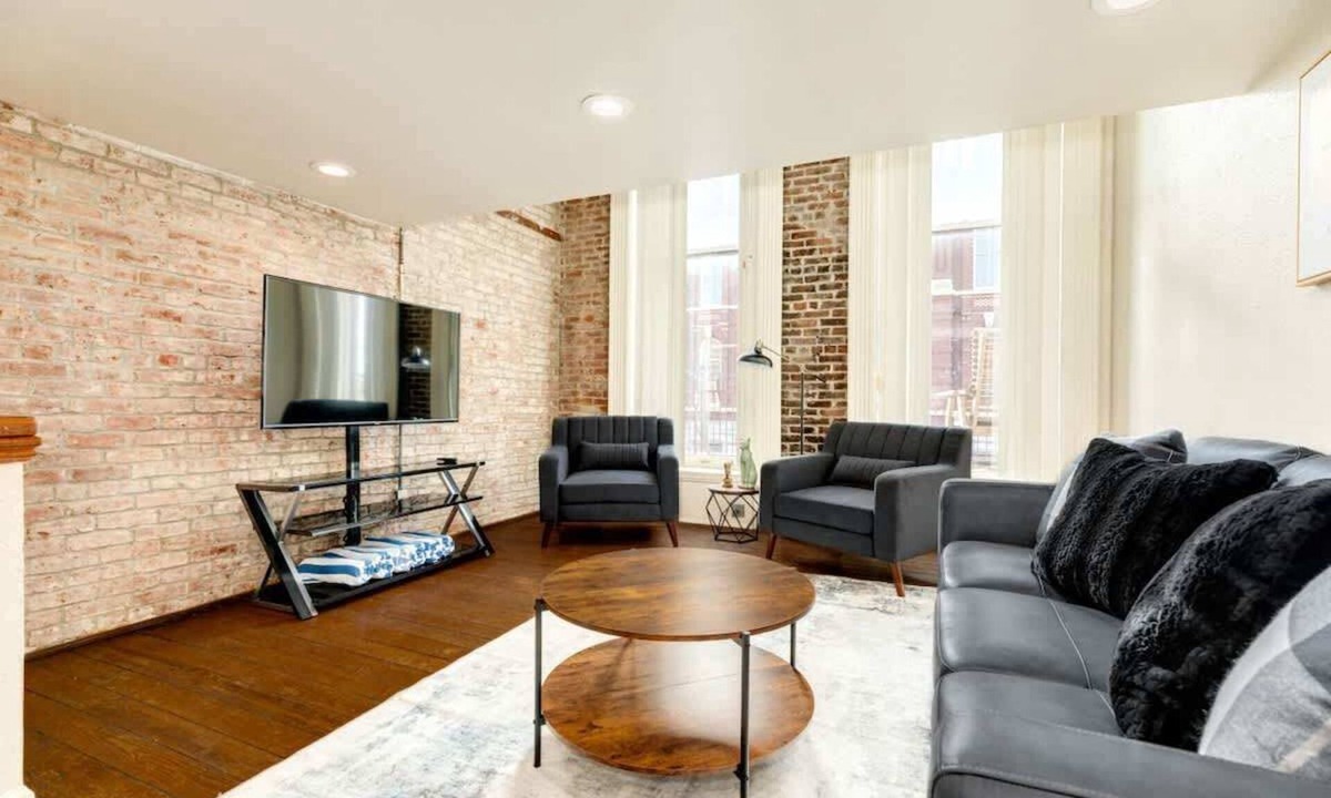 Galveston Apartment | Historic Strand Lofts #205 - Near Cruise Terminal