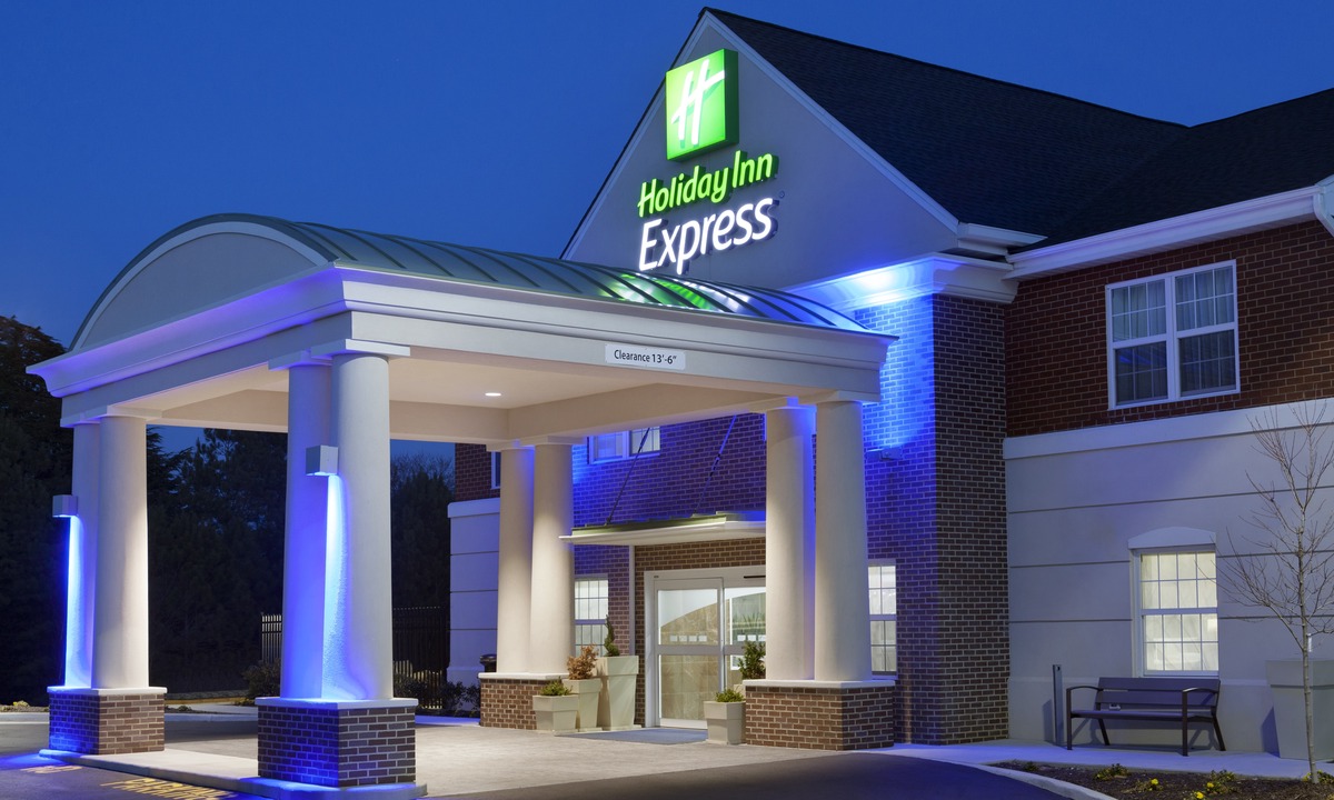 Lightfoot Hotel | Holiday Inn Express Williamsburg North, an IHG Hotel