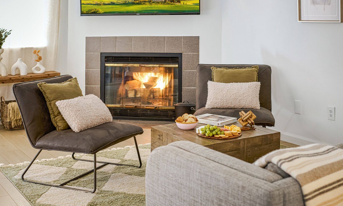 Woodridge House | Hot Tub - Sauna - 14 Min to Kartrite Resort