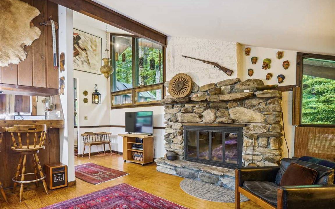 Pittsfield House | House ∙ 3 bedrooms ∙ 6 guests