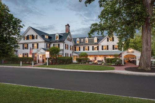 Inn Boltwood | Amherst Center