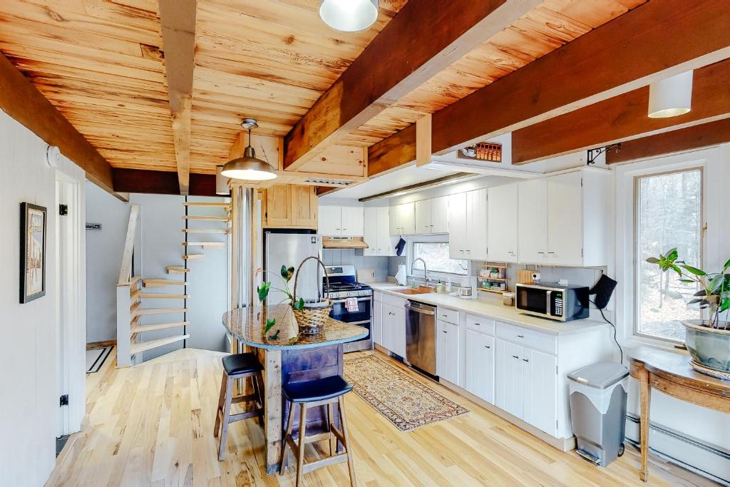 North Troy House | Jay Chalet