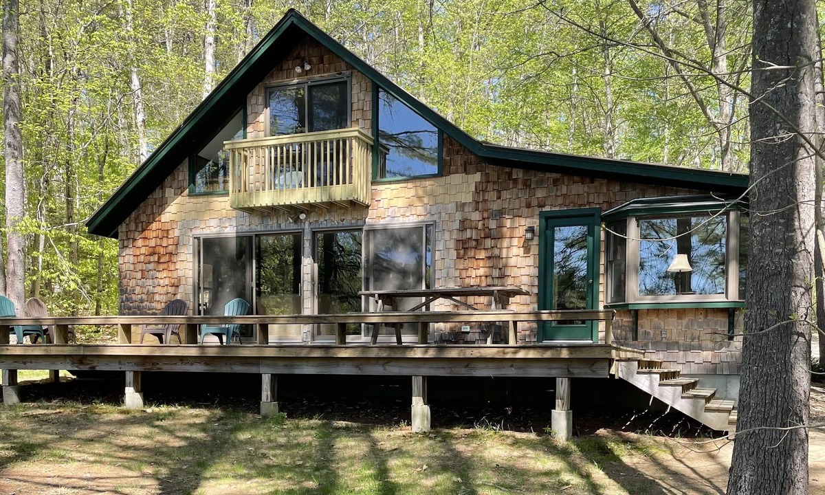 Center Lovell House | Lake front custom built Kezar Lake home