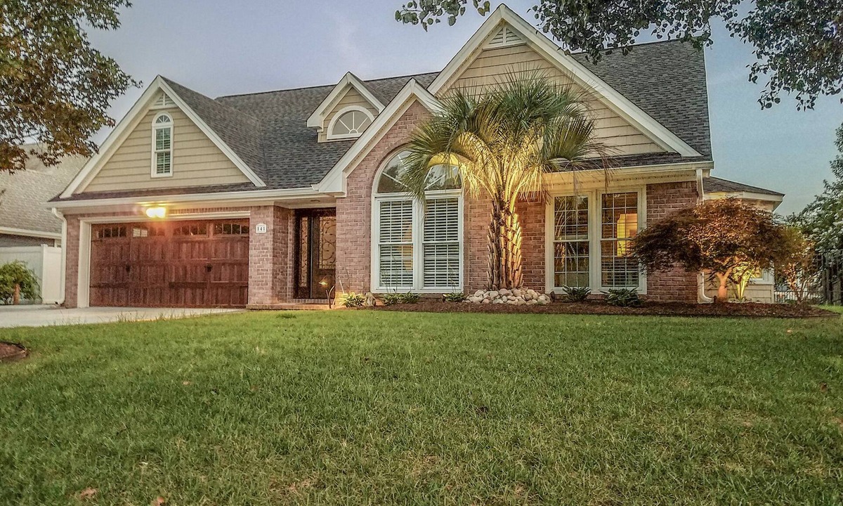 Lynnhaven House | Lakefront Oasis Centrally Located. Elegant, spacious and you're going to love it