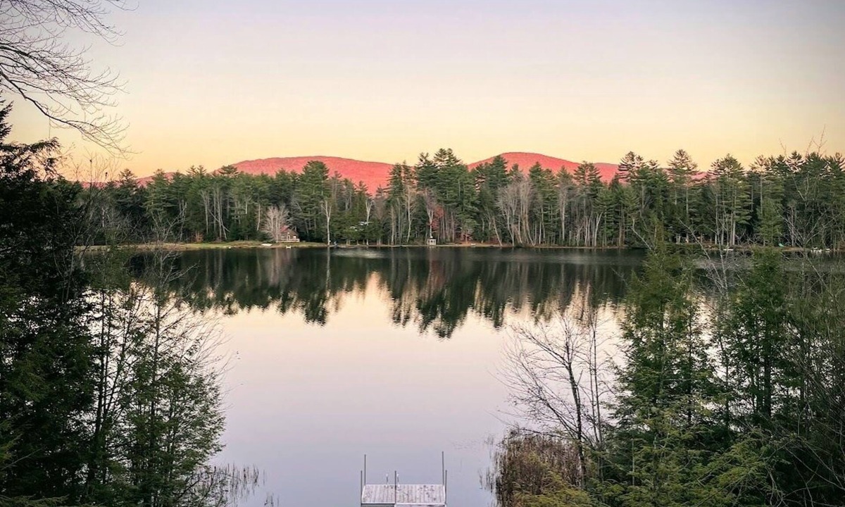 Woodsville House | Lakefront Peaceful Getaway in Mountain Lakes