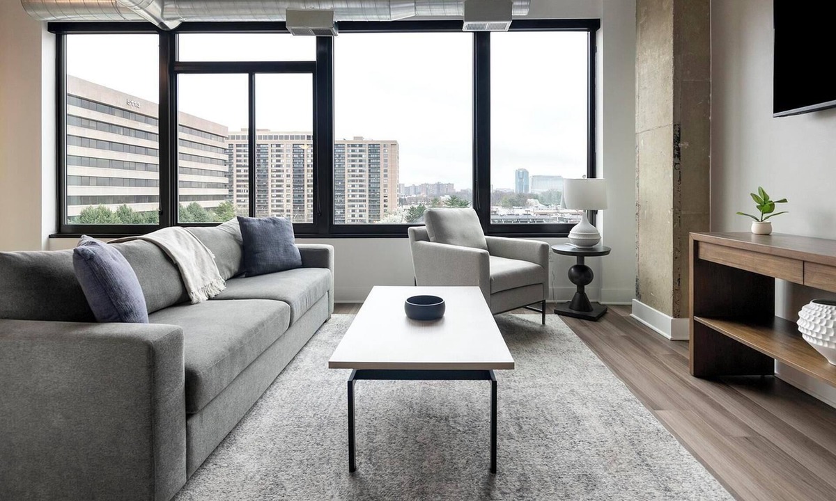 Baileys Crossroads Apartment | Landing | Stylish 1BD, Gym, Game Room