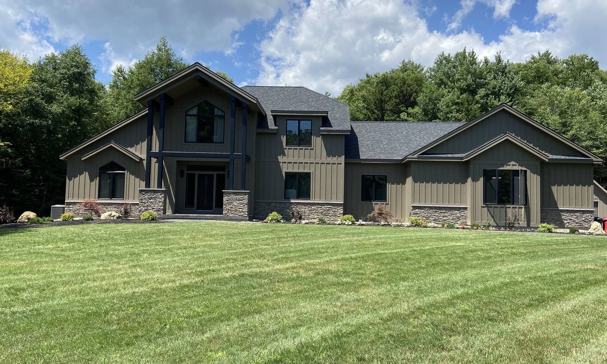 Porter Corners House | Large 4 br home w htd pool 15 mins to SPAC, Saratoga and Belmont Racingn