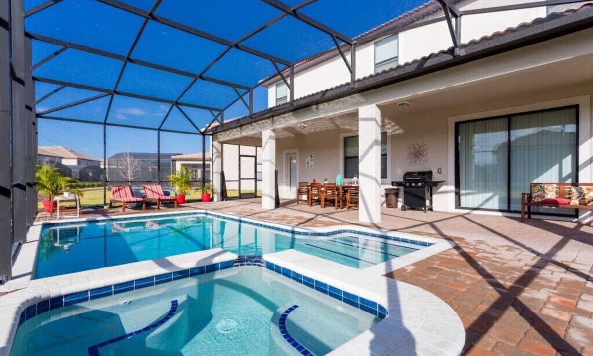 Davenport Villa | Last Minute Disney! Private Pool, Hot Tub & Themed Bedrooms. Book Now! #17124