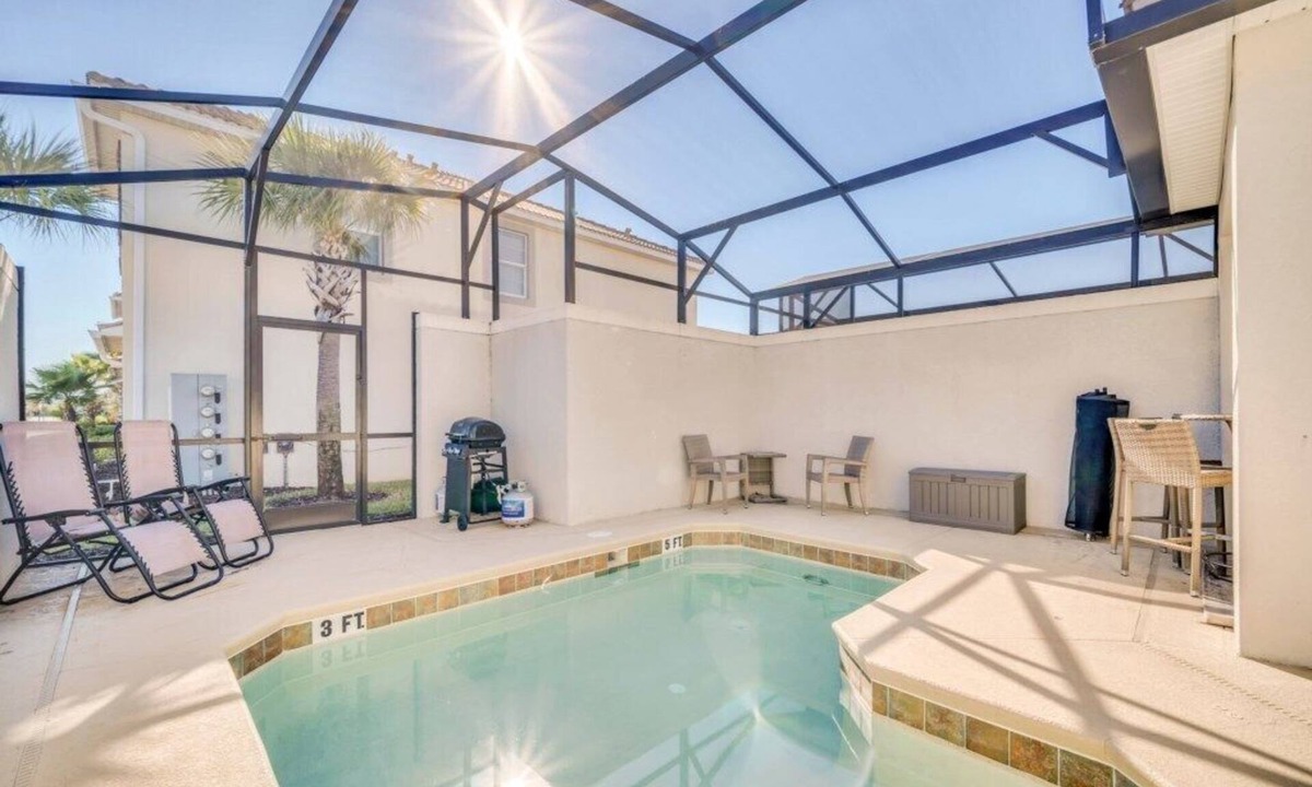 Davenport Villa | Luxury Champions Gate 5 Bedroom Town Home on Resort Community