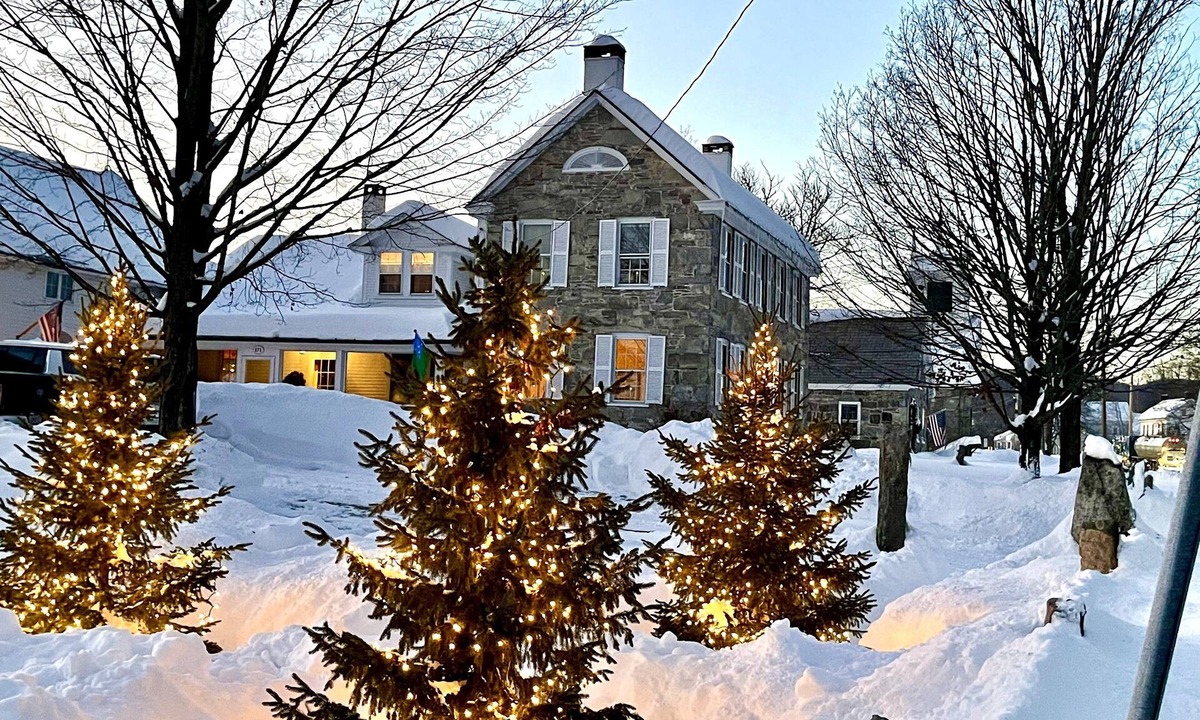Chester Depot House | Luxury stone farmhouse.Perfect for families or company retreats! Close to Okemo!