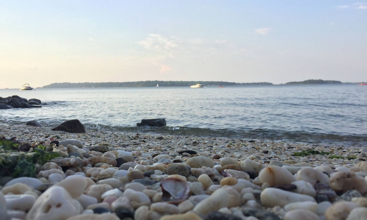 Huntington House | Magnificent Waterfront Playground!