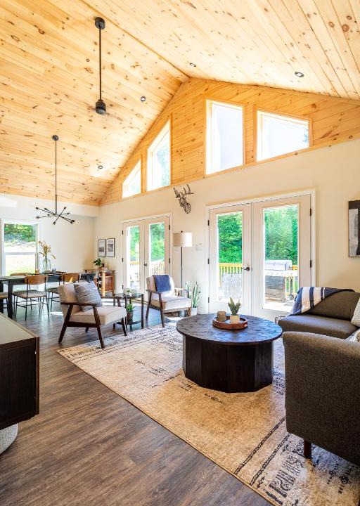 Kerhonkson Ski Chalet | Modern Chalet w/Firepit, BBQ, Fast Wi-Fi, Dogs OK