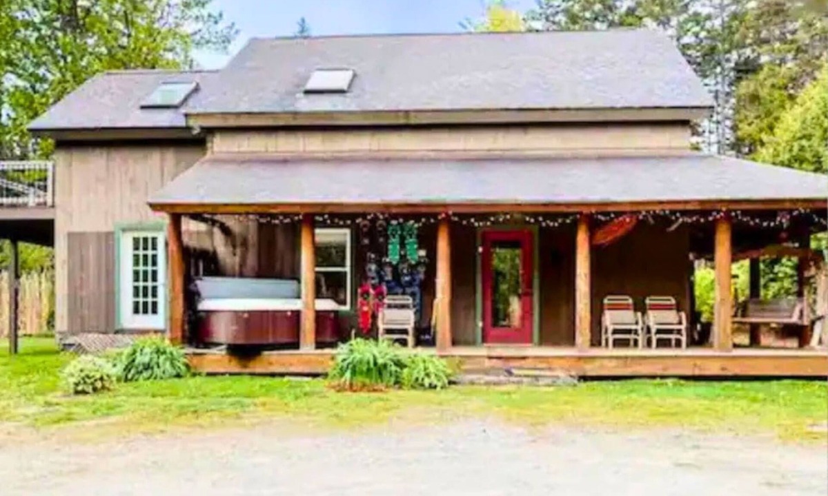 Mount Holly House | Mt. Holly Haven Hot Tub + Games Near Okemo