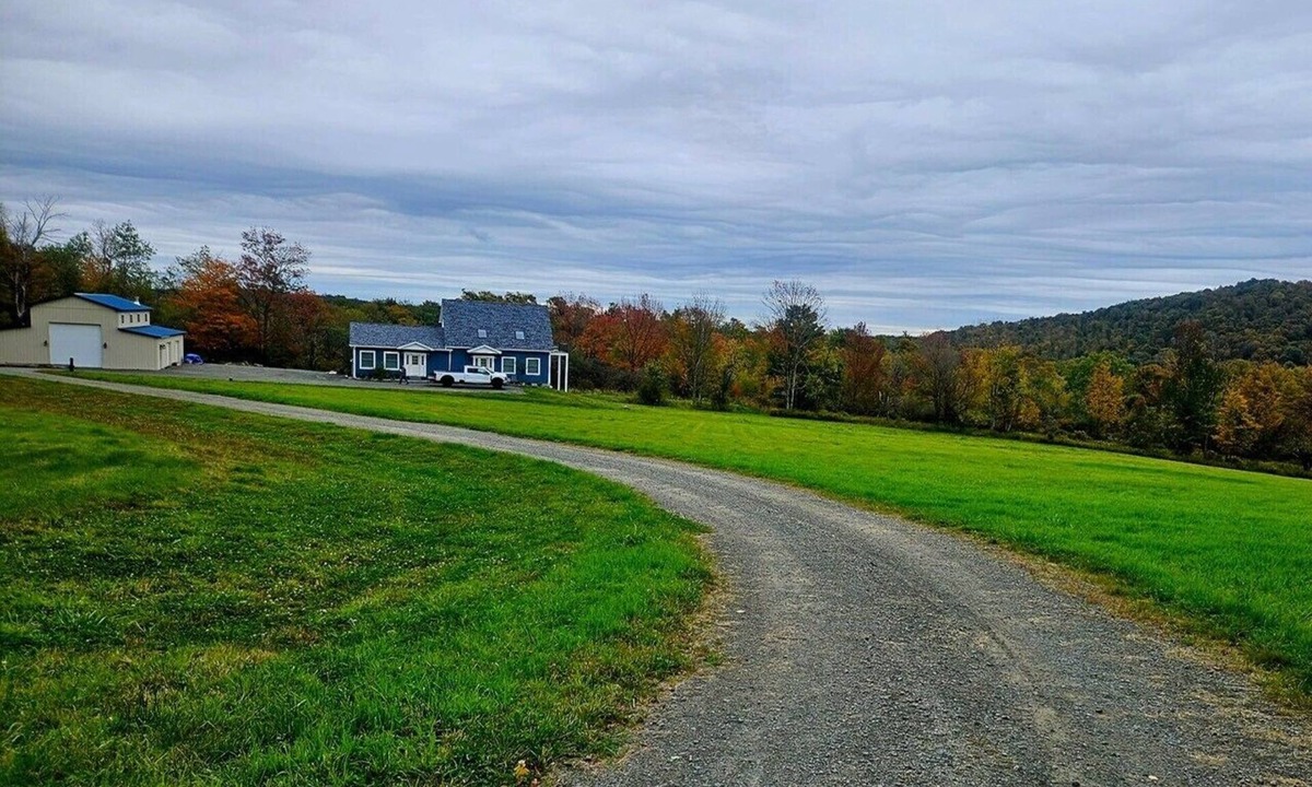 Orson House | NEW charming 2-bedroom house in Pleasant Mount