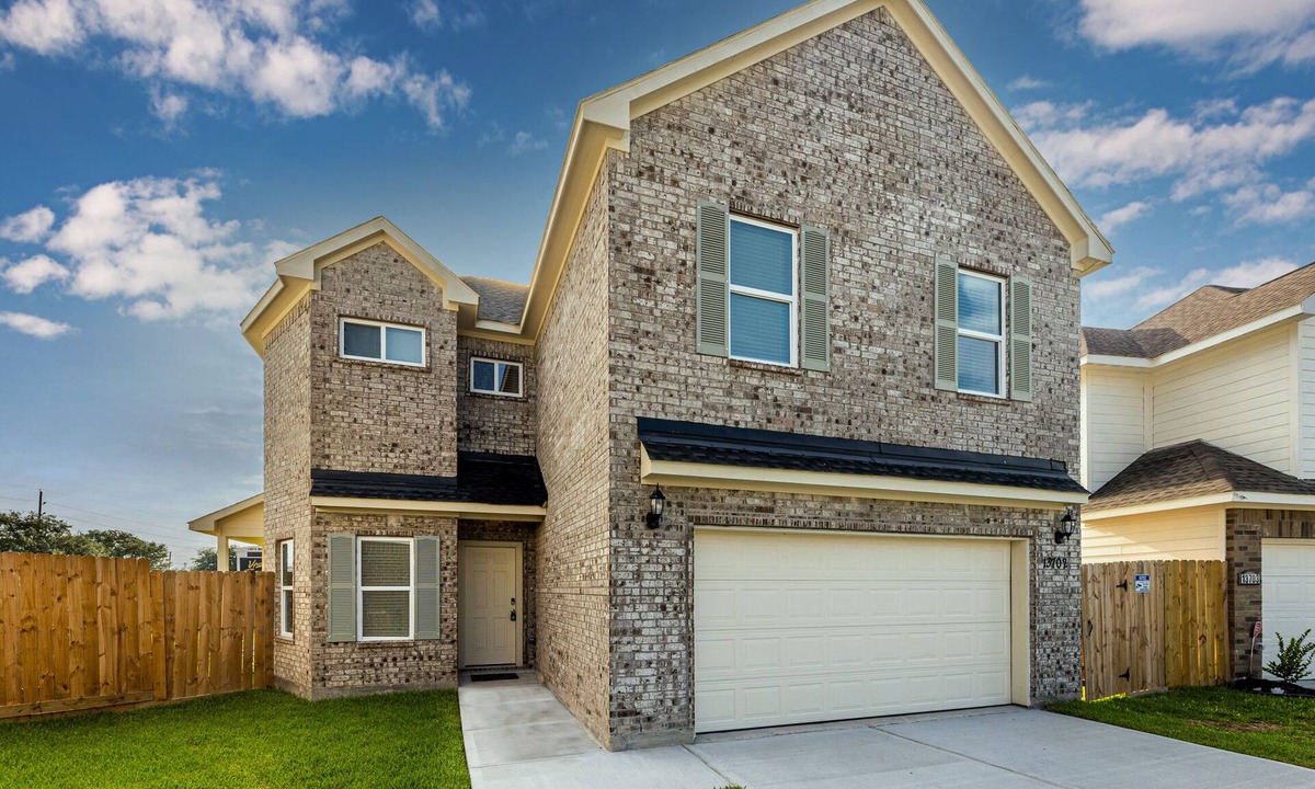 Clodine House | New Construction Spacious House in Southwest Houston