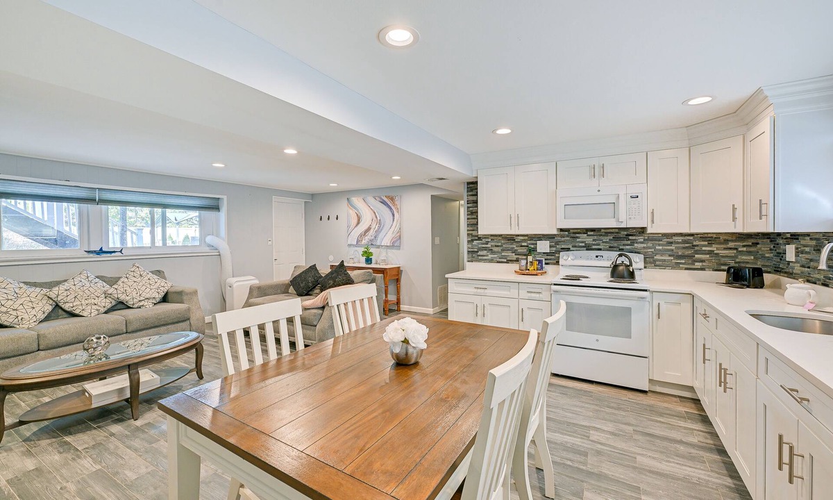 North Great River Apartment | New York Abode w/Pool & Patio, Near Times Square!