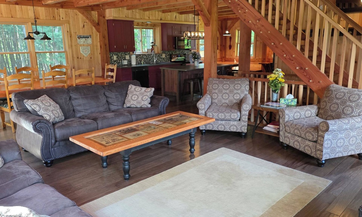 Cooperstown House | Newly constructed Timber Frame home on 7 acres only 4.5 miles from Dreams Park!
