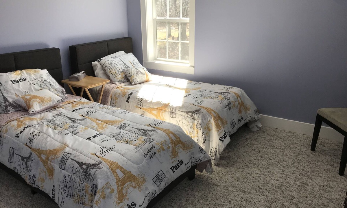 Dorset House | Newly renovated mountain view close to skiing and horse show