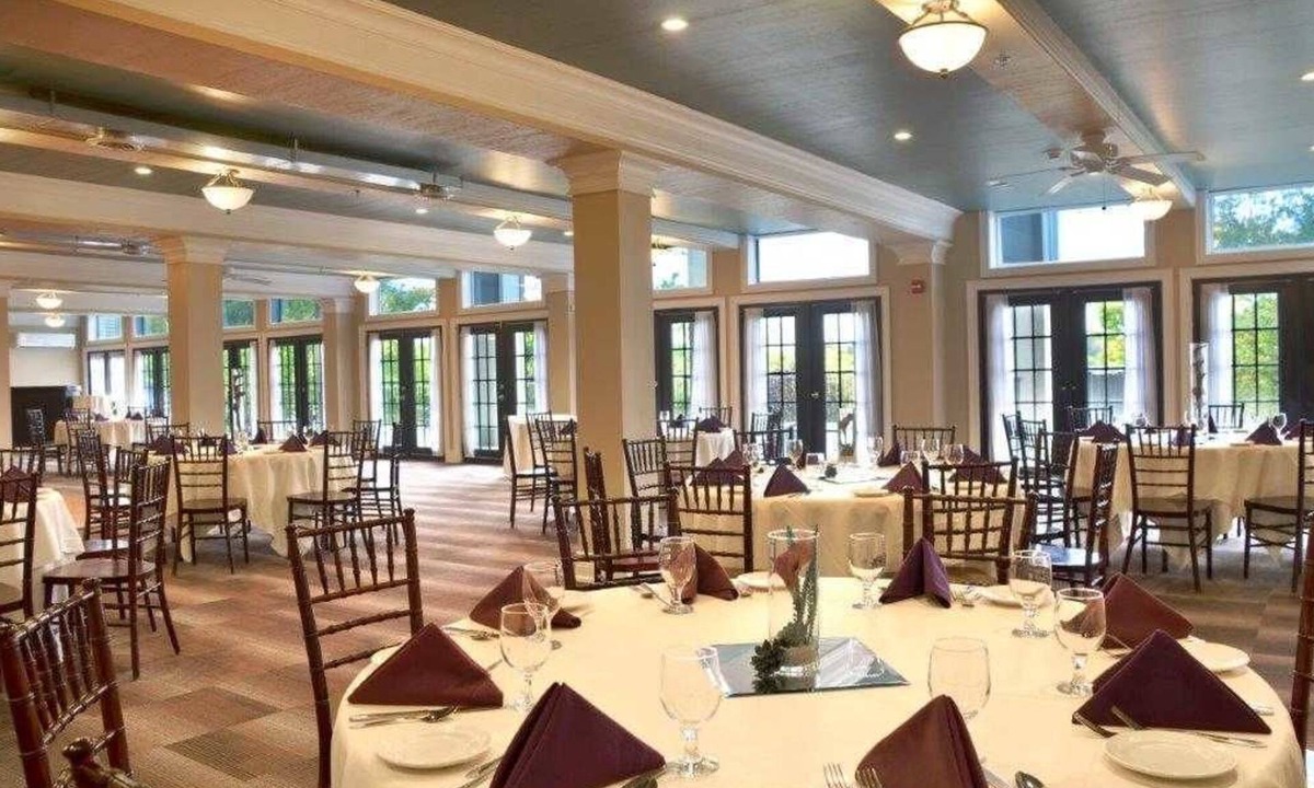 Lewiston Hotel | Niagara Crossing Hotel & Spa