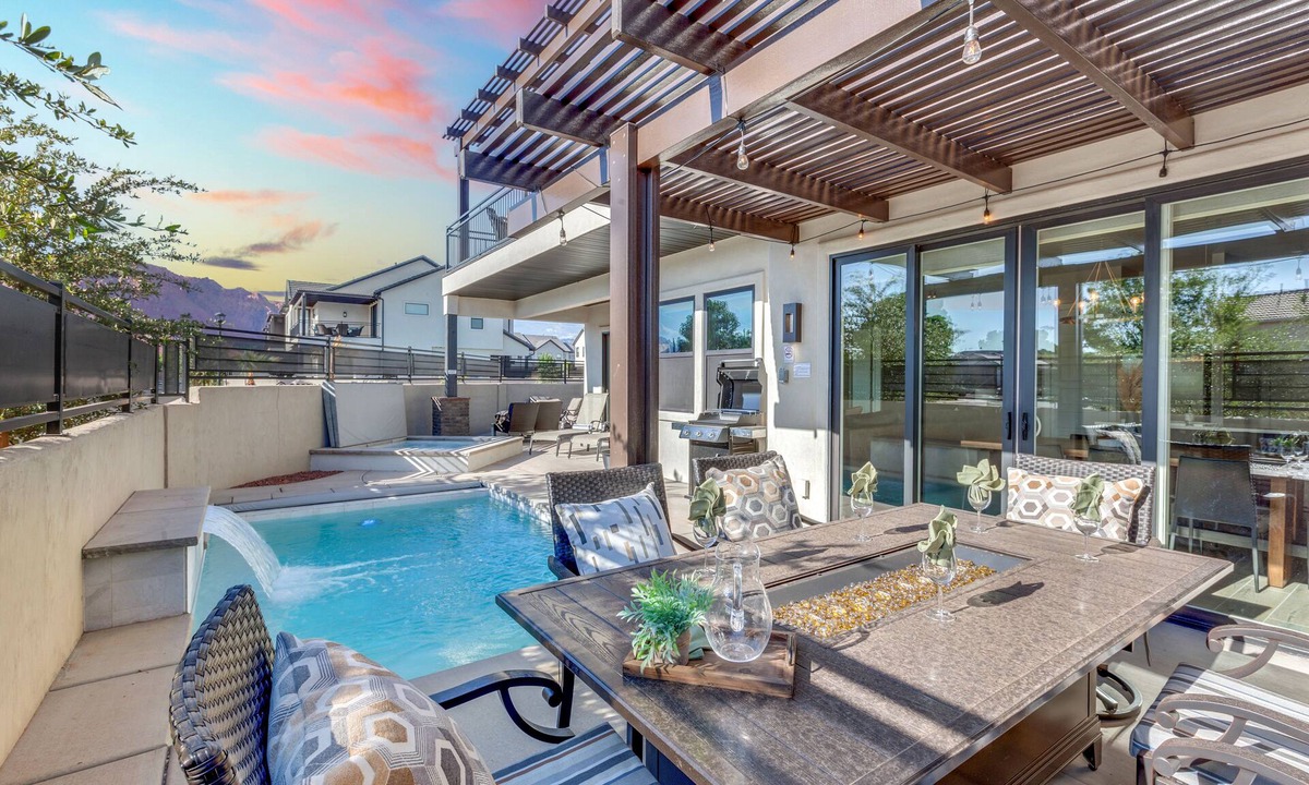 Ivins House | Ocotillo Springs Resort 43 | Private Pool, Hot Tub, and Mountain Views