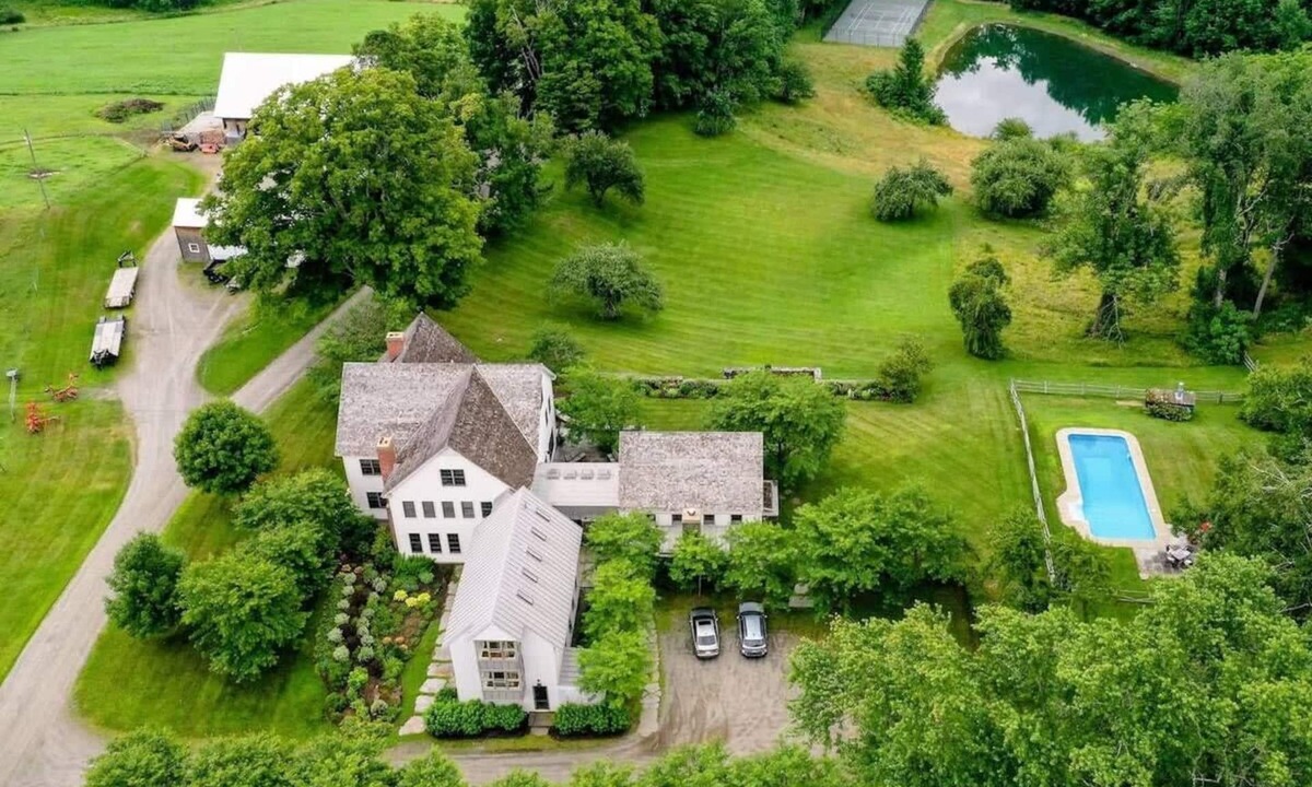 North Pomfret House | Peace & Tranquility At Your Our Own Private Estate