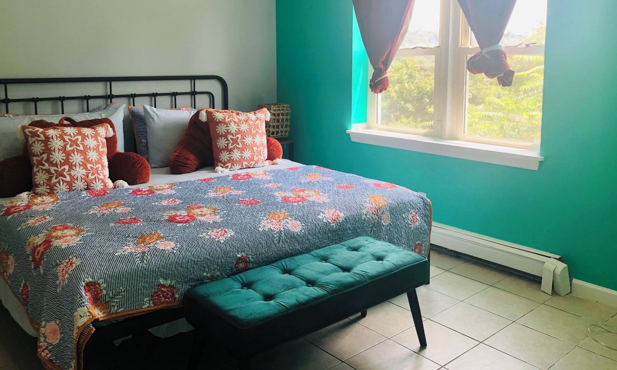 Peekskill House | Peekskill Apt 100%Walkable NYC 50mins Car & Train West Point 15mins RT6&9 2mins