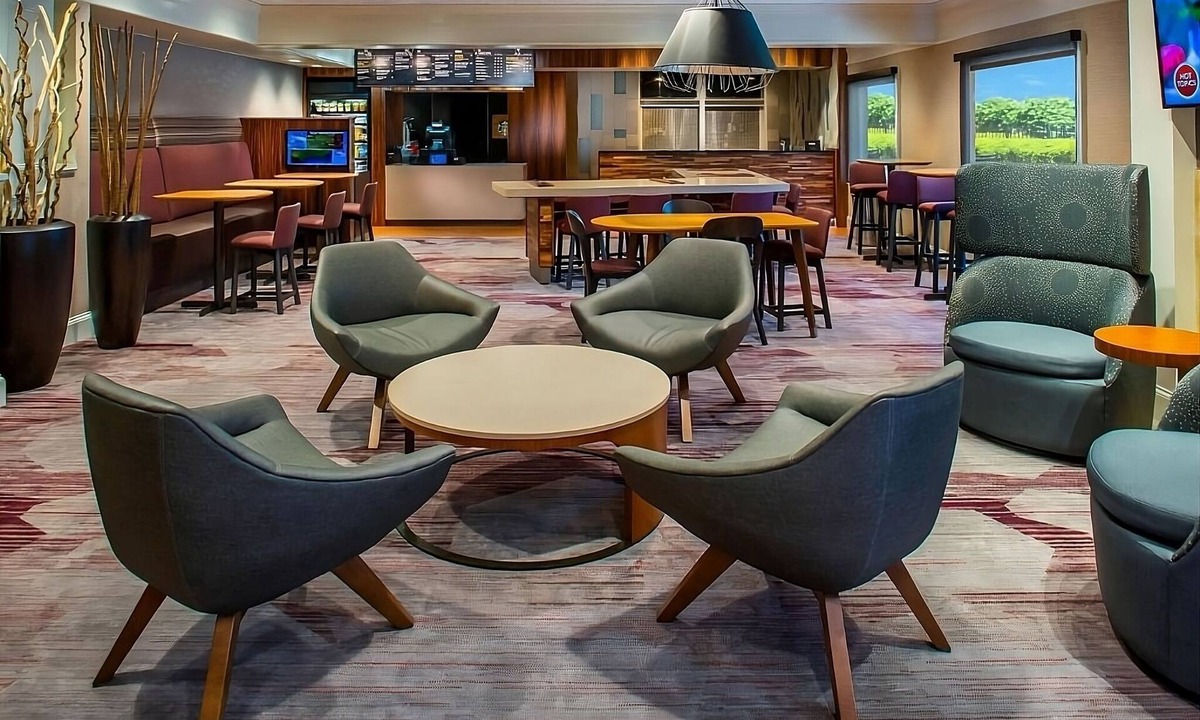 South Lowell Hotel | Perfect Stay to Relax in a Junior Suite!