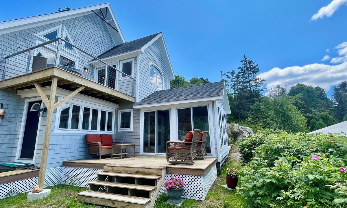 Spruce Head Cottage | Pirate's Den on the Wharf