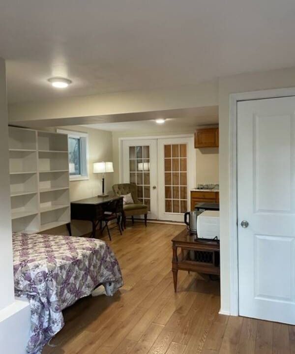 Arlington Resort | Private room ∙ 1 guest