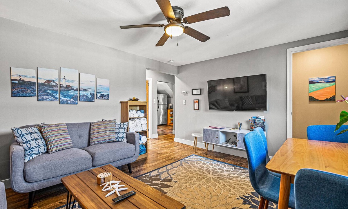 Quincy Apartment | Quincy Beach Home Next to Boston & T, Free Parking