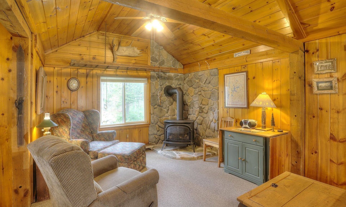 Rangeley House | Rangeley Manor 8 | Shared Water Access to Rangeley Lake